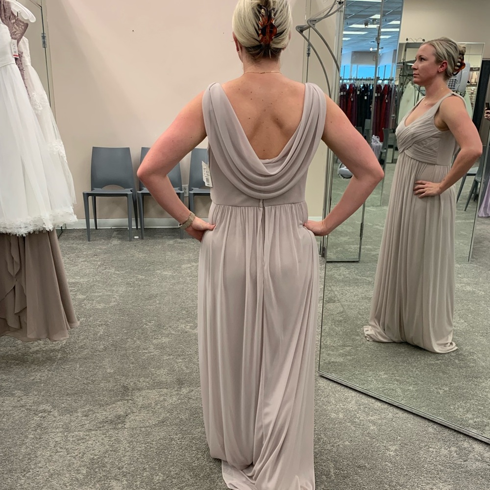 David’s bridal bridesmaid dress! Taupe. Worn once. Only been hemmed. I’m 5’4